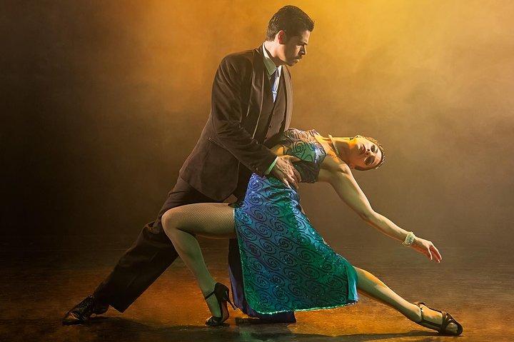 Buenos Aires Shore Excursion: Cafe de los Angelitos Dinner and Tango Show