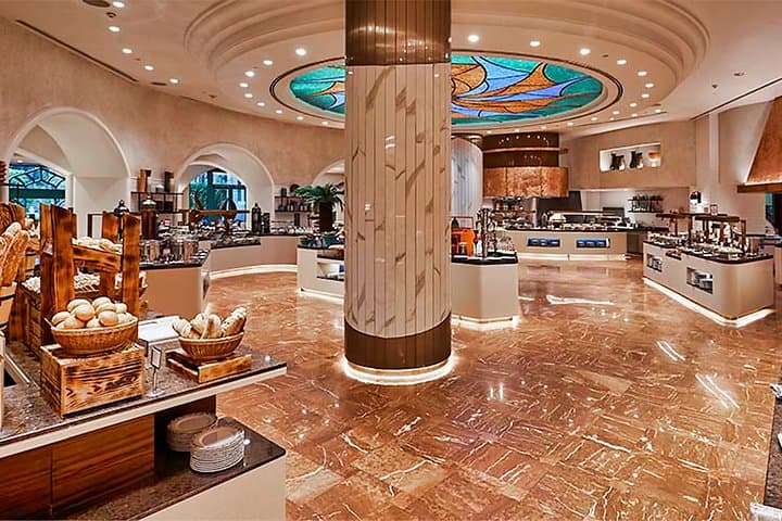 Dubai By Night Tour with Dinner at Atlantis Hotel