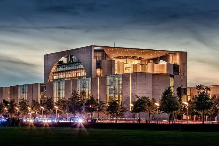 Private City Sightseeing Tour in Berlin for Incentive Groups up to 45 person