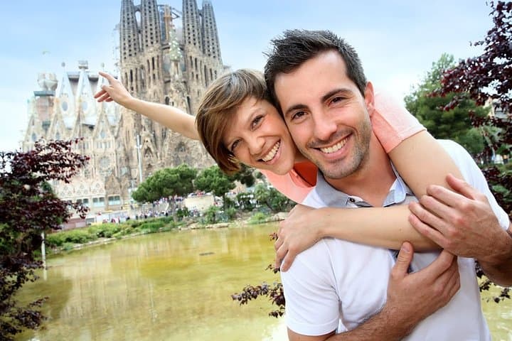 Guided Tour Sagrada Familia and Park Guell