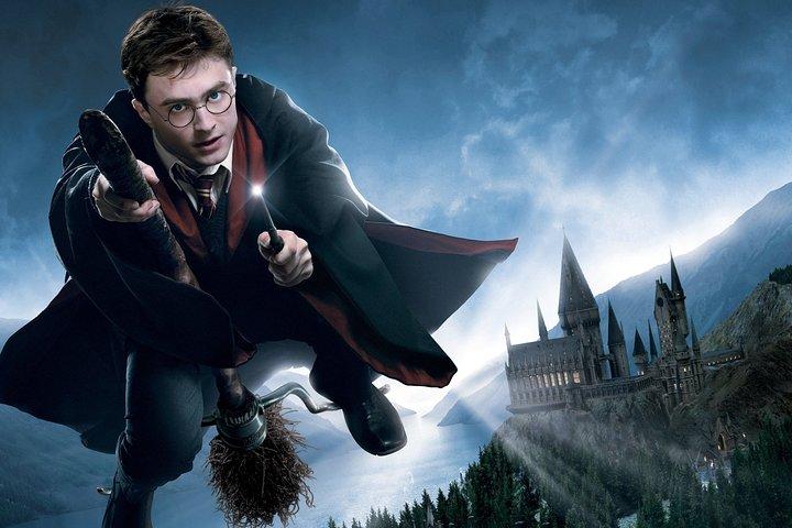 Harry Potter Tour in London The Magic Continues.in Executive luxury Vehicle