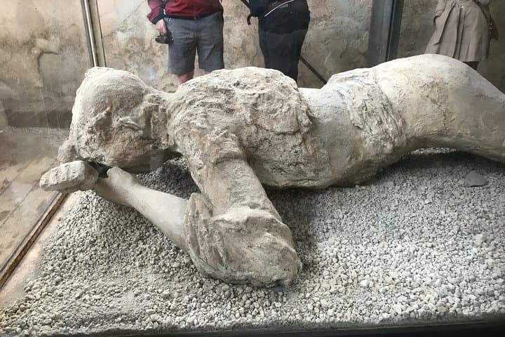 Pompeii and Herculaneum full immersion