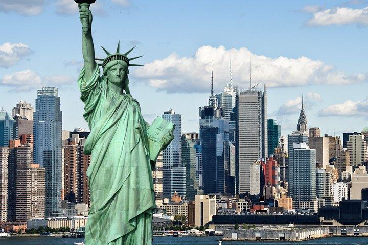 Airport Transfer: New York to Newark Airport EWR by Business Car