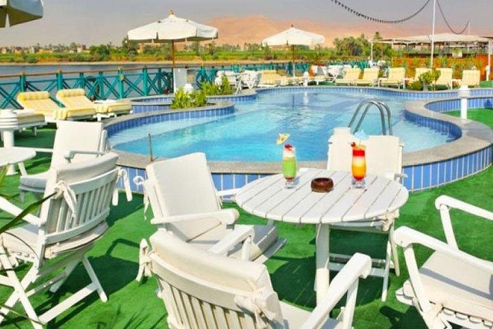 Amazing Private sailing 4-Days Nile Cruise from Aswan with all sightseeing