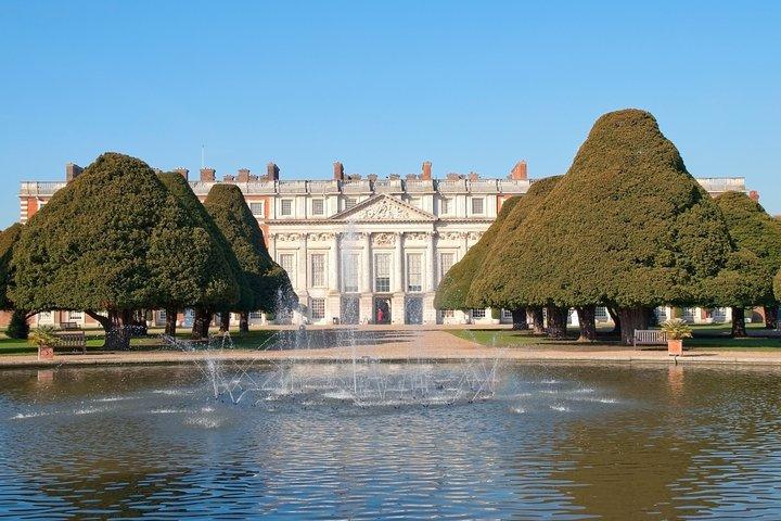 Windsor Castle & Hampton Court Palace, Private Tour Including entry pass