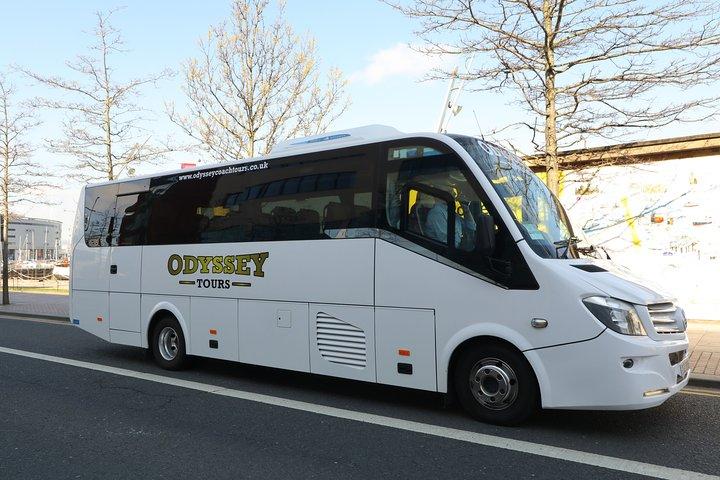 Guided Day Tour of Giant's Causeway from Belfast by Comfortable Coach