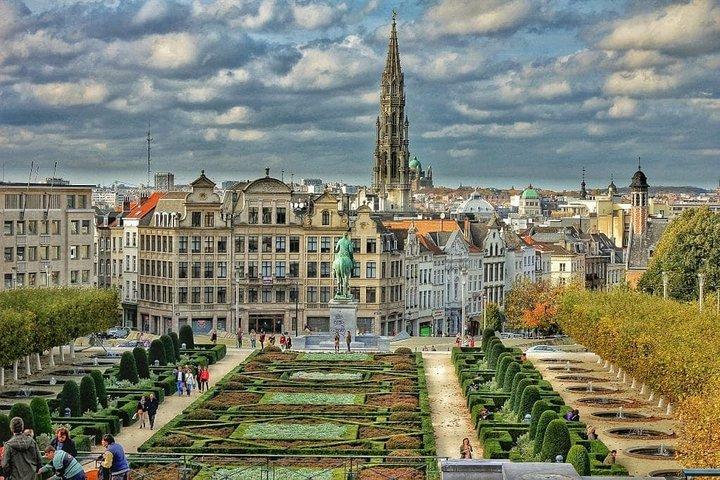 Private Transfer: Brussels Airport BRU to Brussels by Luxury Van