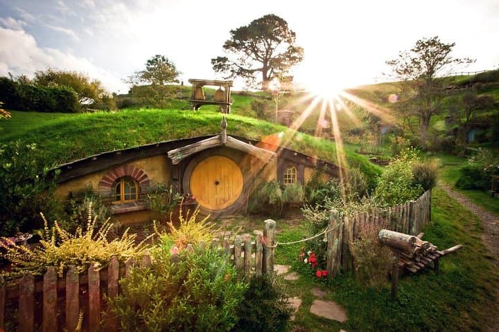 Private Round Trip Transport To Hobbiton From Auckland