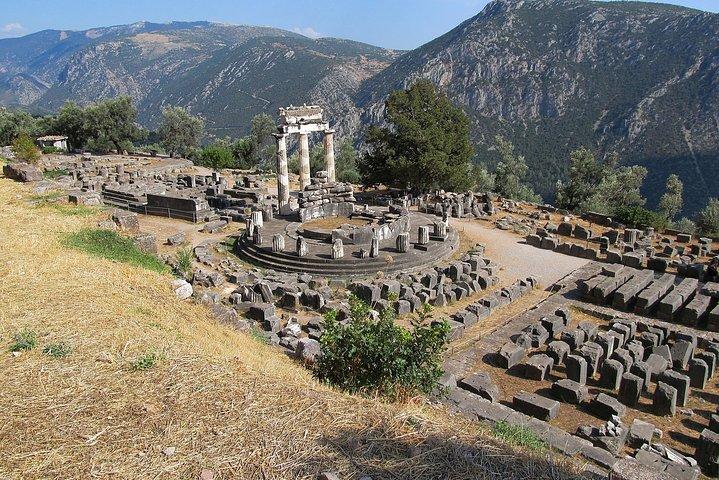10 Day Best of Greece Tour, Olympia, Meteora, Delphi & Santorini