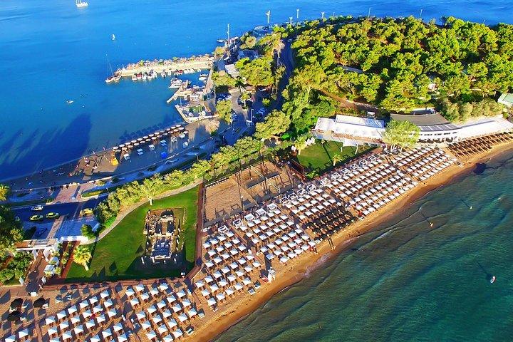 Swimming & Sunbathing by Athenian Riviera + Poseidon Temple Tour By Locals