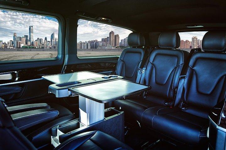 Private Transfer: Dubai Airport DXB to Abu Dhabi in Luxury Van