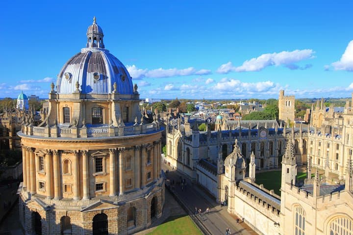 Windsor Castle, Stonehenge, and Oxford Day Trip from London
