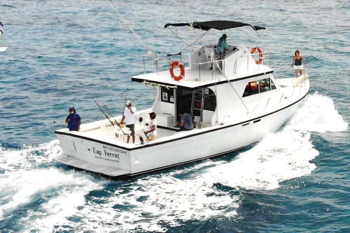 Private fishing charter Boat 48ft 12 pax Good Marlin and Sailfish