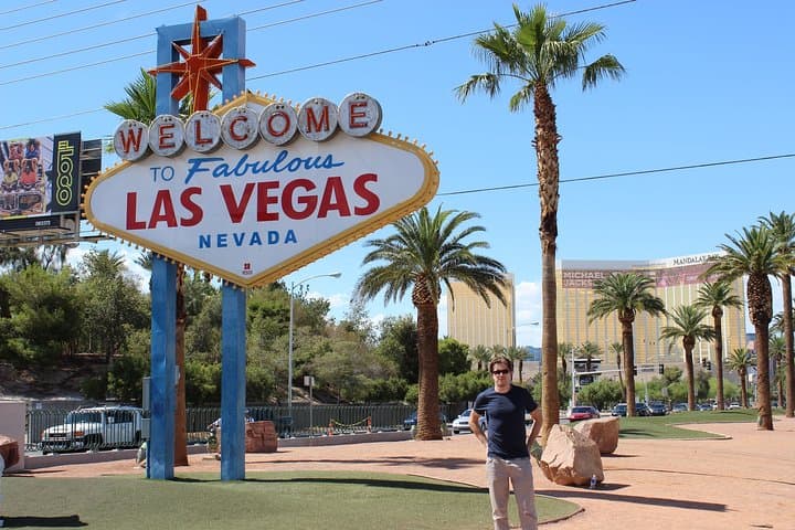 Las Vegas Strip or Fremont Street Semi-Professional Photo Session