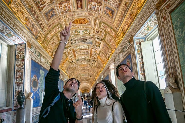 Off-the-beaten-Path Skip the line Vatican & Sistine Chapel Tour