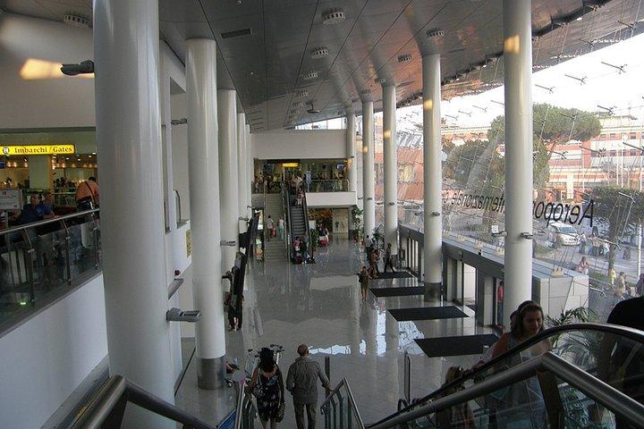 Private arrival OR departure transfer in Naples (hotel OR airport pick-up)