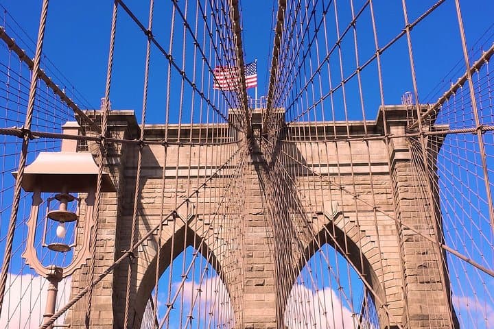 Private Guided Walking Tour of the Brooklyn Bridge and DUMBO