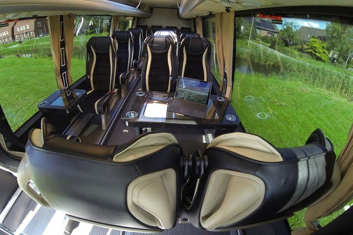 Taxi minibus Transfer cruise port Amsterdam to Hotel in Amsterdam