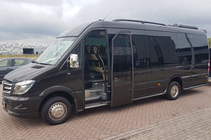 Taxi minibus Transfer Amsterdam Hotel to cruise port Amsterdam