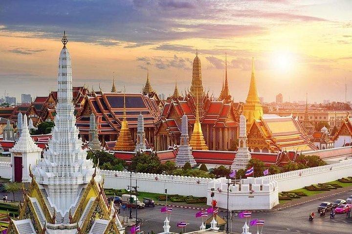 Bangkok Airport Transfers: Bangkok City to Bangkok Airport BKK in Business Car
