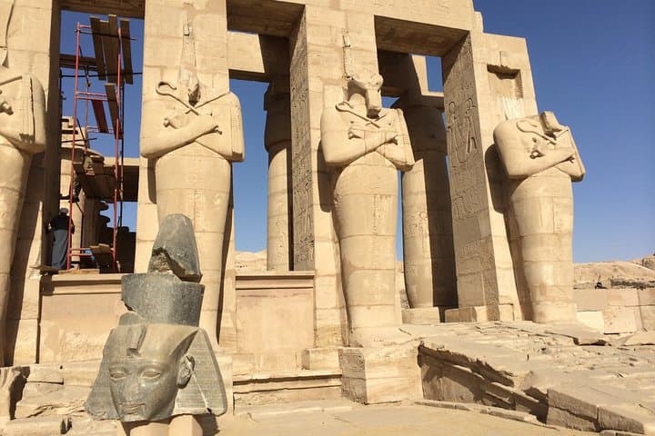 Luxor Guided Tour: Ramesseum Temple, Valley of the Nobles and Deir El madina