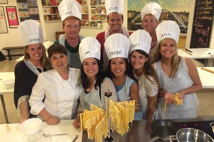 Sono Italiano! Lunch and Cooking Demo in Umbria region Fullday from Rome