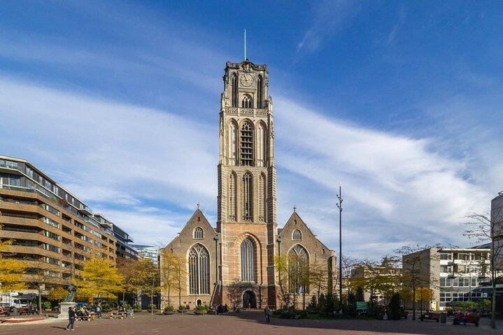 Explore Rotterdam’s history and architecture on private walking tour
