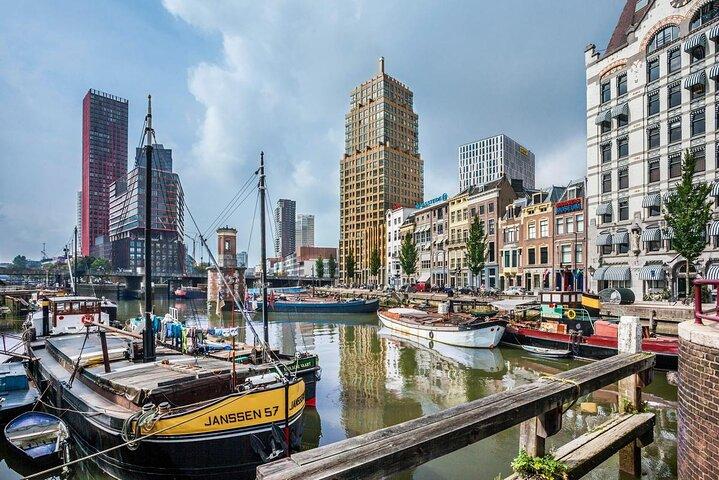 Explore Rotterdam’s history and architecture on private walking tour