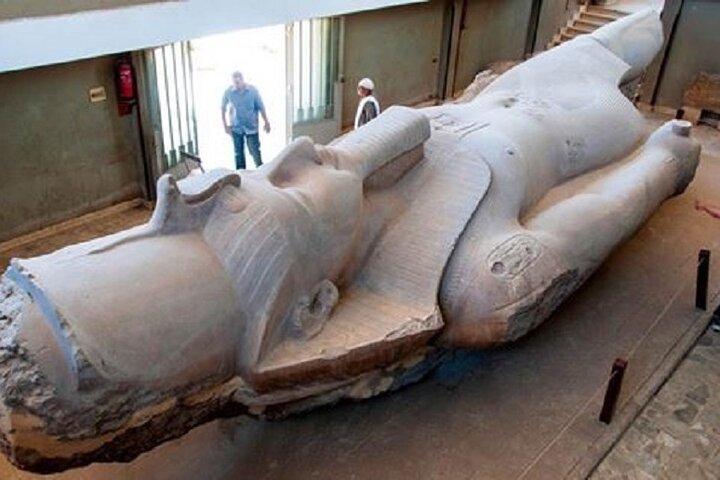 Tour to Memphis , Sakkara and Dahshour Pyramids with Egyptian Lunch from Cairo