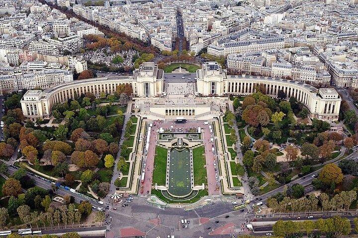 Private ONE WAY transfer from/to Paris CDG from/to Paris city