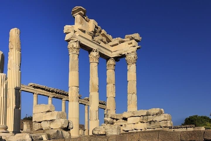 Pergamon Tour from Izmir City by Khalid