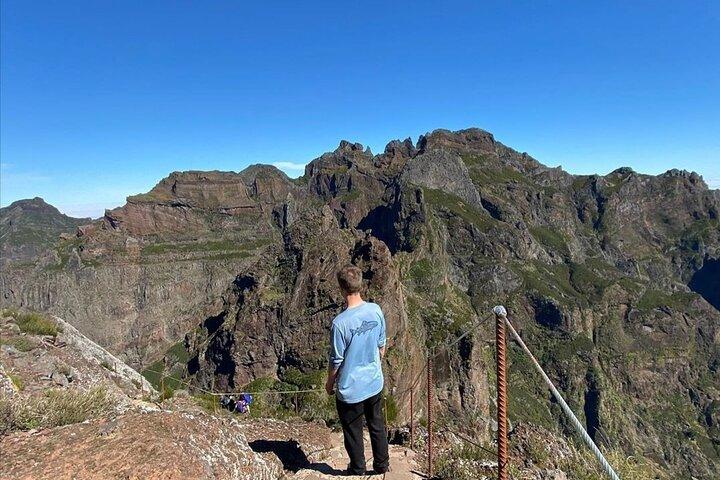 Morning Transfer To Pico Do Arieiro, Hike To Pico Ruivo & Return From Teixeira