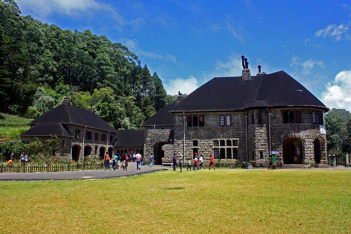 Hiking /Trekking/Waterfalls/Tea factory/Train Ride Ella Sri Lanka(7Nights/8Days)