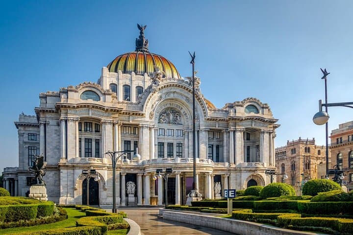 Arrival Transfer: Mexico Airport MEX to Mexico by Luxury SUV