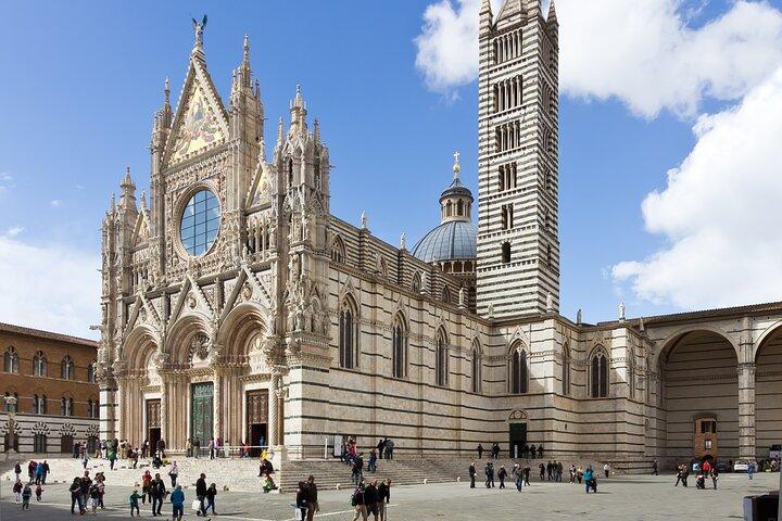 Private day trip to Siena, San Gimignano, Chianti and Pisa, from Florence