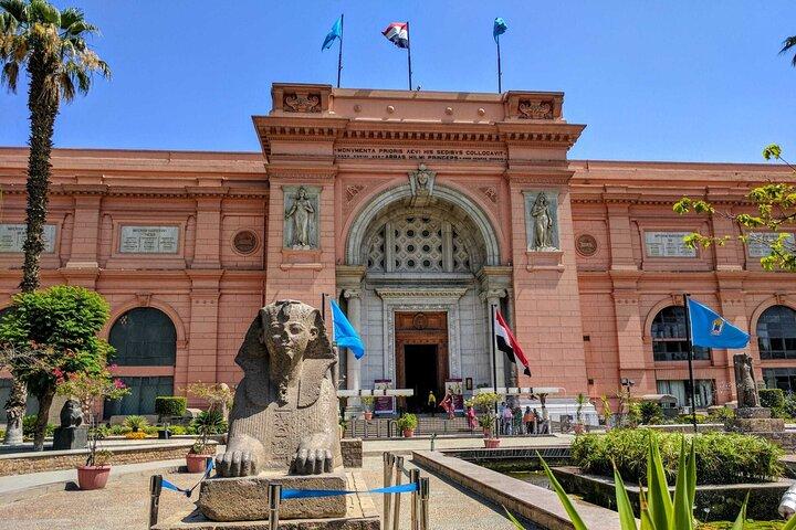 The Egyptian Museum at El-Tahrir Square at Night
