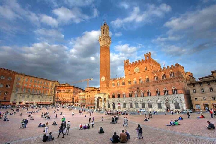 Transfer Rome to Siena