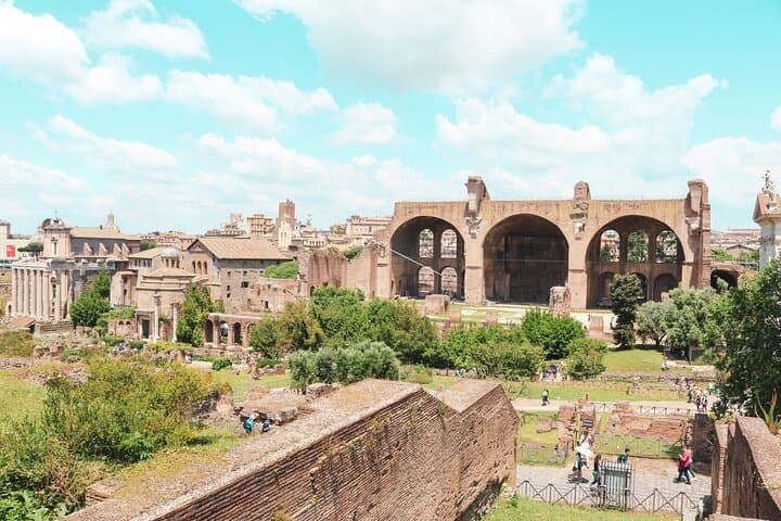 Private Colosseum Arena Tour with Expert Guide - all inclusive