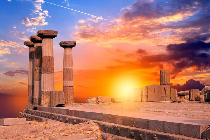 Temple of Poseidon sunset @ Cape Sounio (And dinner time)