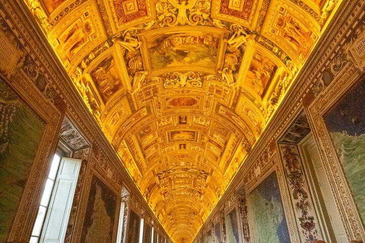 Private Sistine Chapel Tour with other Vatican Must-See Sites