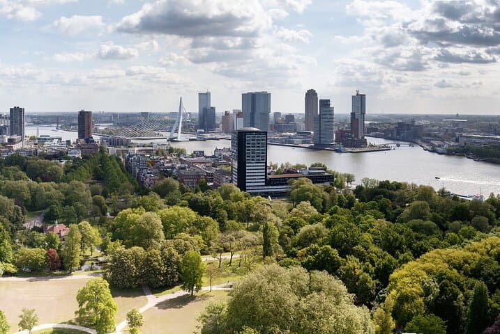 Private bus /car Tour The Hague, Scheveningen, Rotterdam 1-15pers