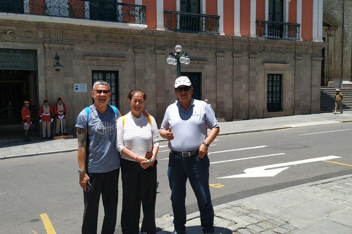 One-Way Private Transfer from La Paz Hotels to Airport