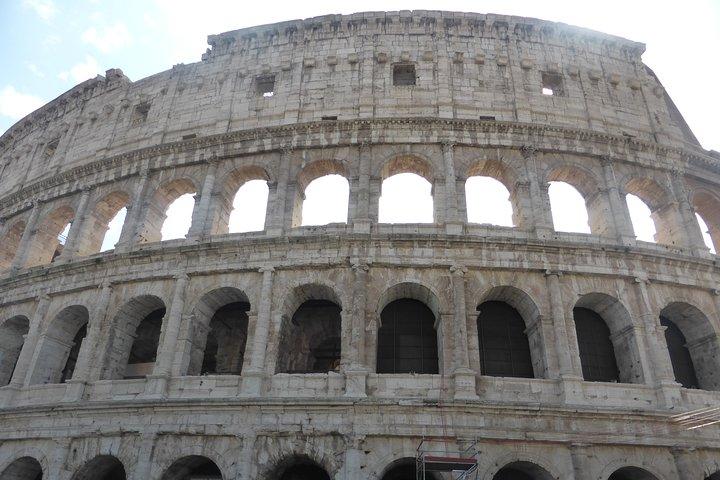 Rome to Fiumicino airport - Private Transfer
