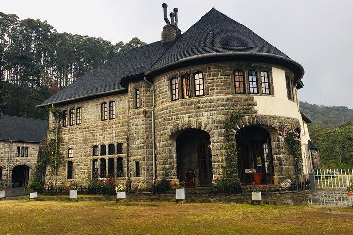 Hiking /Trekking/Waterfalls/Tea factory/Train Ride Ella Sri Lanka(7Nights/8Days)