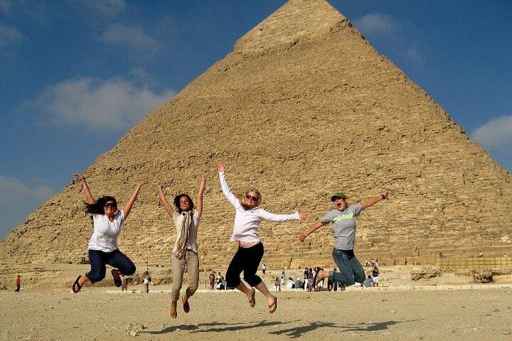 Giza pyramids, Sphinx, Grand Egyptian Museum & El-Khalili Bazaar