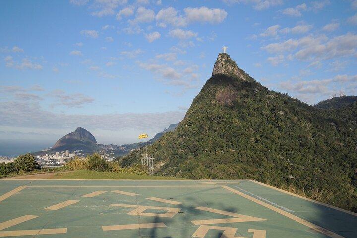 Alternative Viewpoints 4 Hours Private Tour