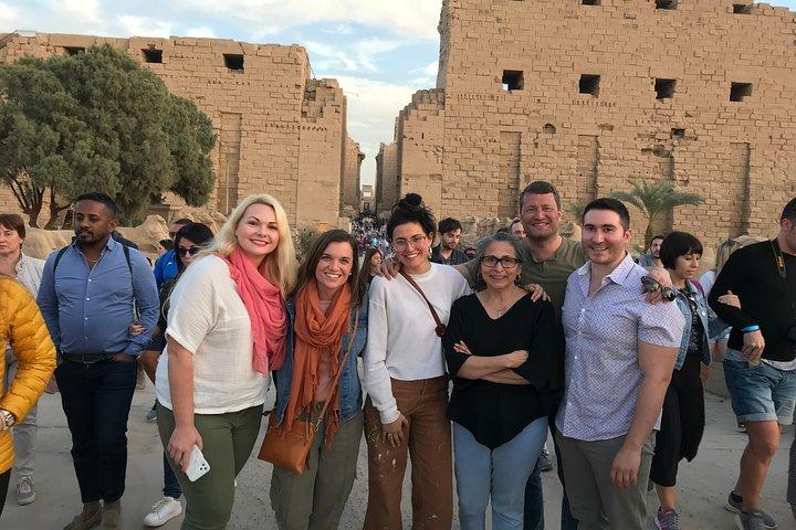 Private Luxor Full-Day Tour To The East and West Banks of The Nile+ Lunch