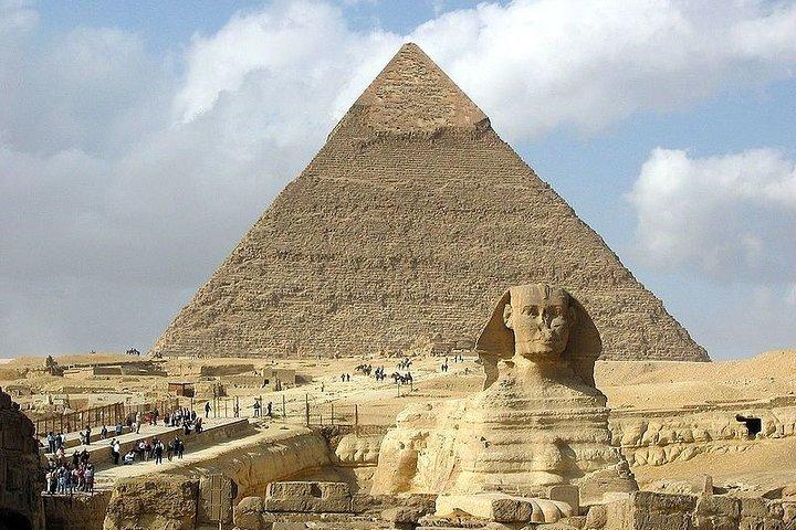 Private Layover tour to Cairo Highlight sightseeing from Cairo airport
