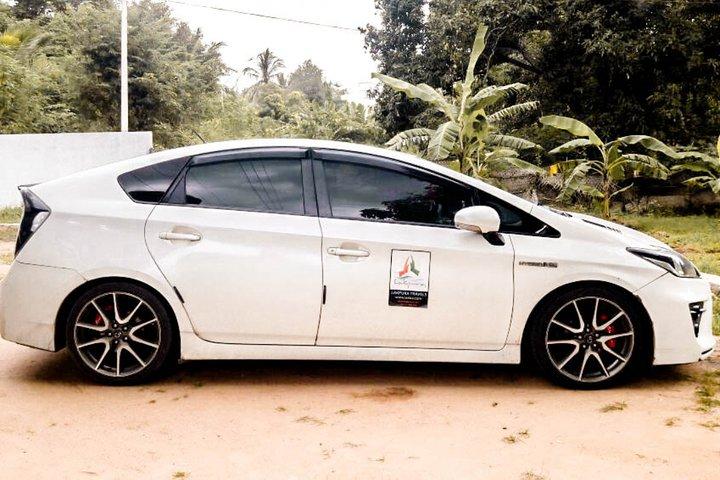 Transfer: Colombo Airport (CMB) and Highland Breeze, Nuwara Eliya