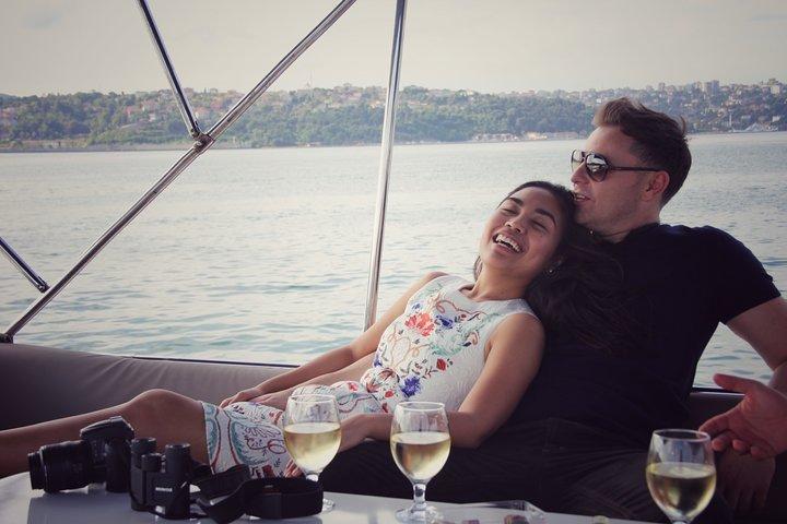 Private Two Hour Luxury Yacht Tour on The Bosphorus